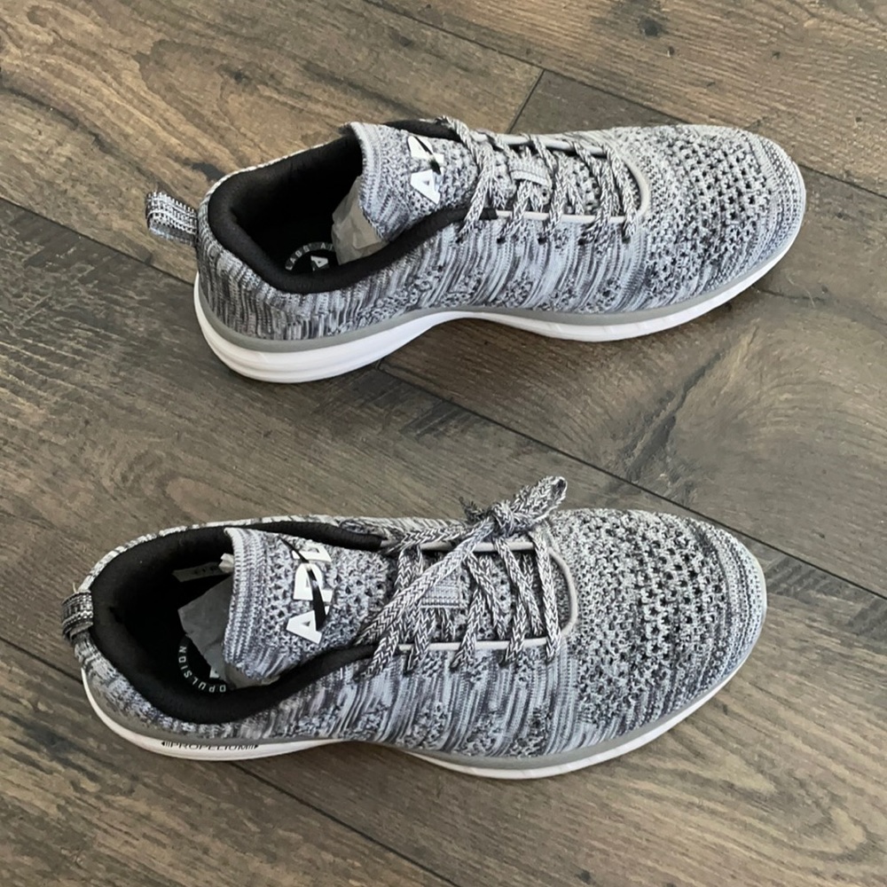 APL Sneakers